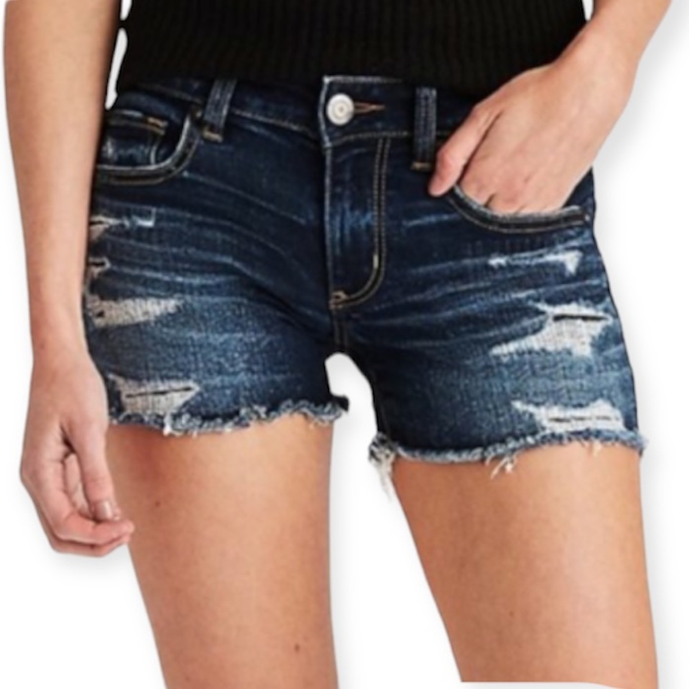 🦅 AEO Super Stretch Distressed Midi Denim Shorts